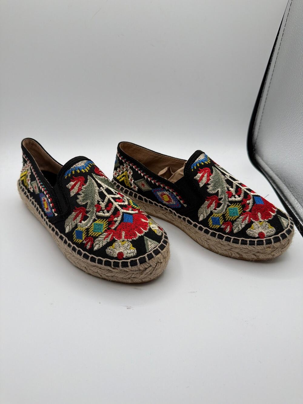 ⭐️ Women’s Johnny Was Embroidered Espadrilles Size 38 (7.5) NWOB Boho Statement